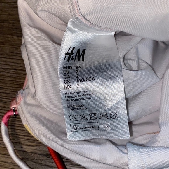 H&M striped one piece swim suit - Picture 4 of 4